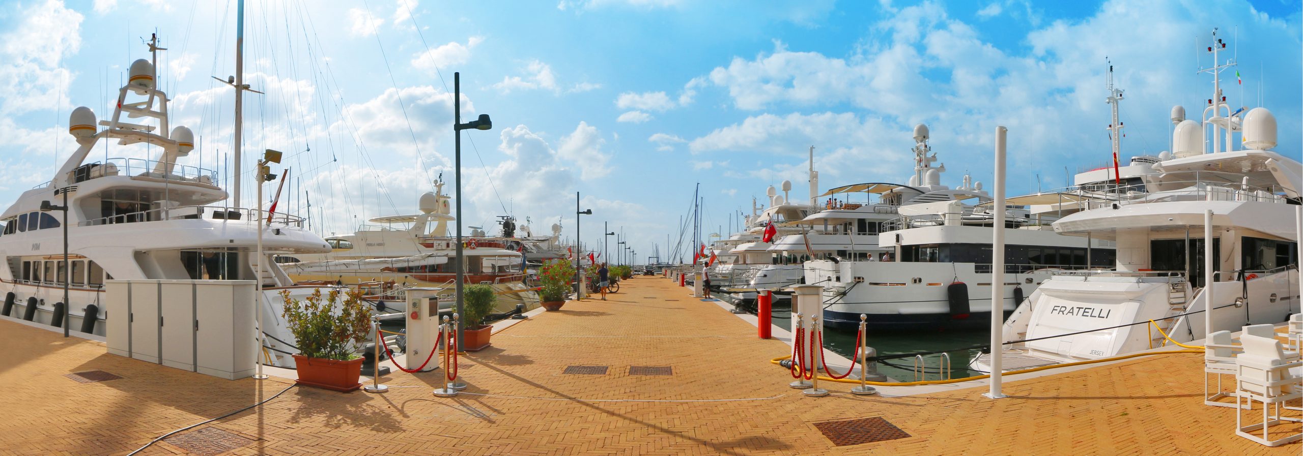 Berthforsuperyacht Marina D'Arechi superyacht berths